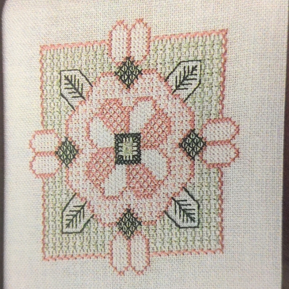 Just CrossStitch Magazine February 2000 - Picture 13 of 14